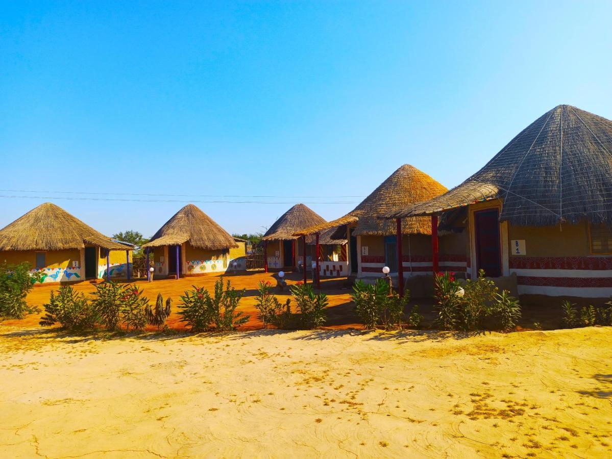 Kutir Craft Village Resort Bherandiāla 外观 照片