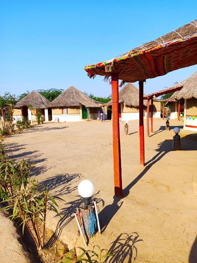 Kutir Craft Village Resort Bherandiāla 外观 照片