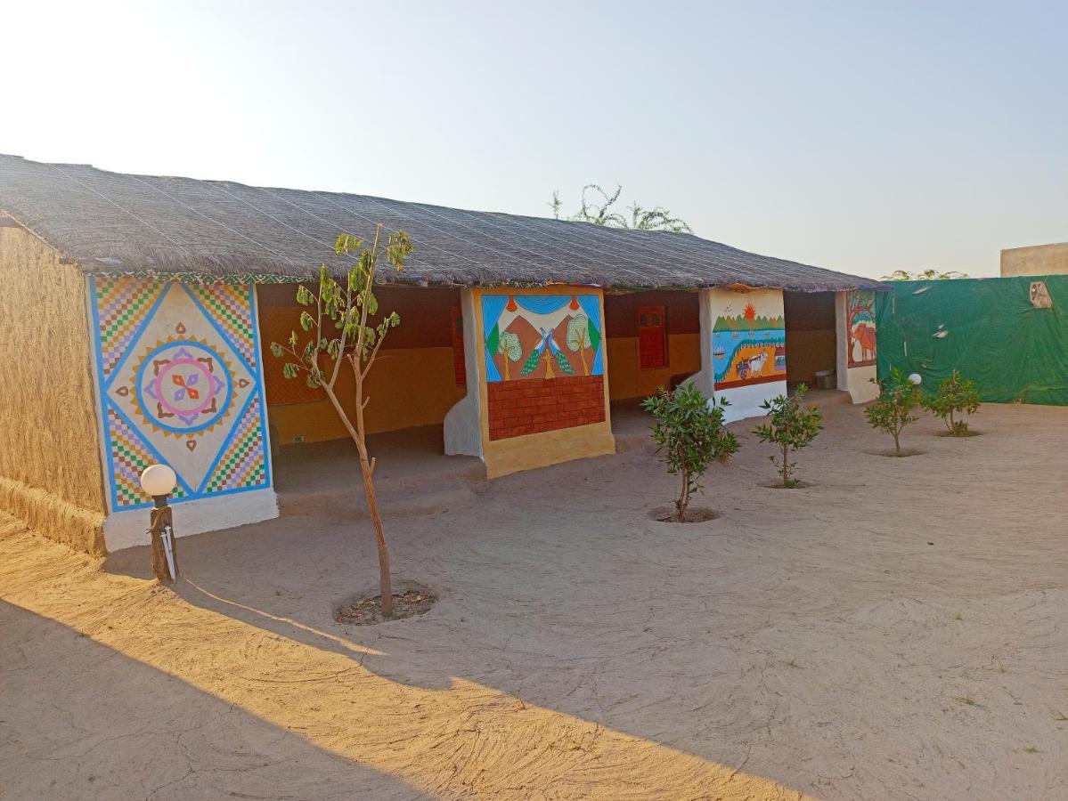 Kutir Craft Village Resort Bherandiāla 外观 照片