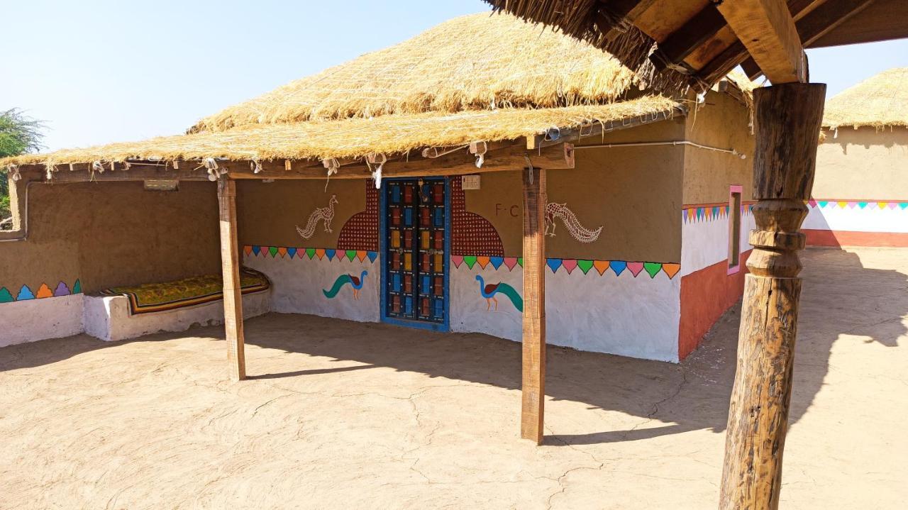 Kutir Craft Village Resort Bherandiāla 外观 照片