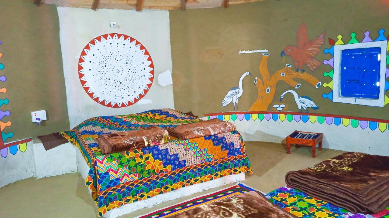 Kutir Craft Village Resort Bherandiāla 外观 照片
