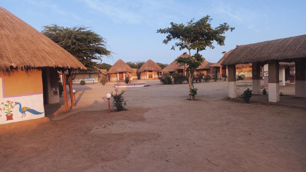 Kutir Craft Village Resort Bherandiāla 外观 照片