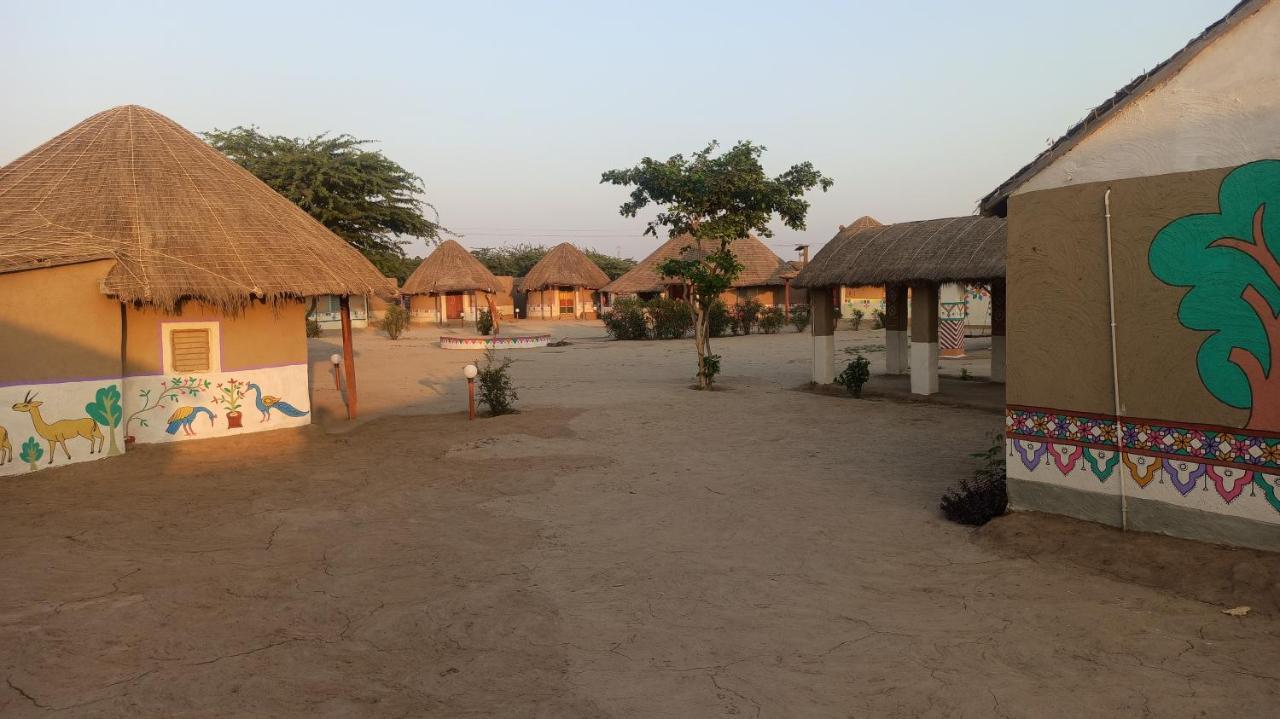 Kutir Craft Village Resort Bherandiāla 外观 照片