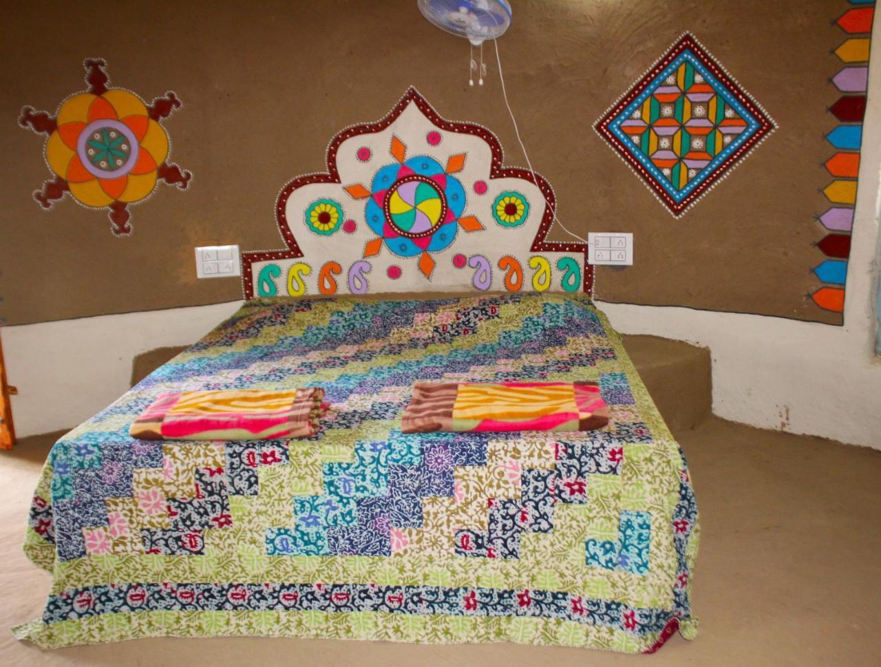 Kutir Craft Village Resort Bherandiāla 外观 照片
