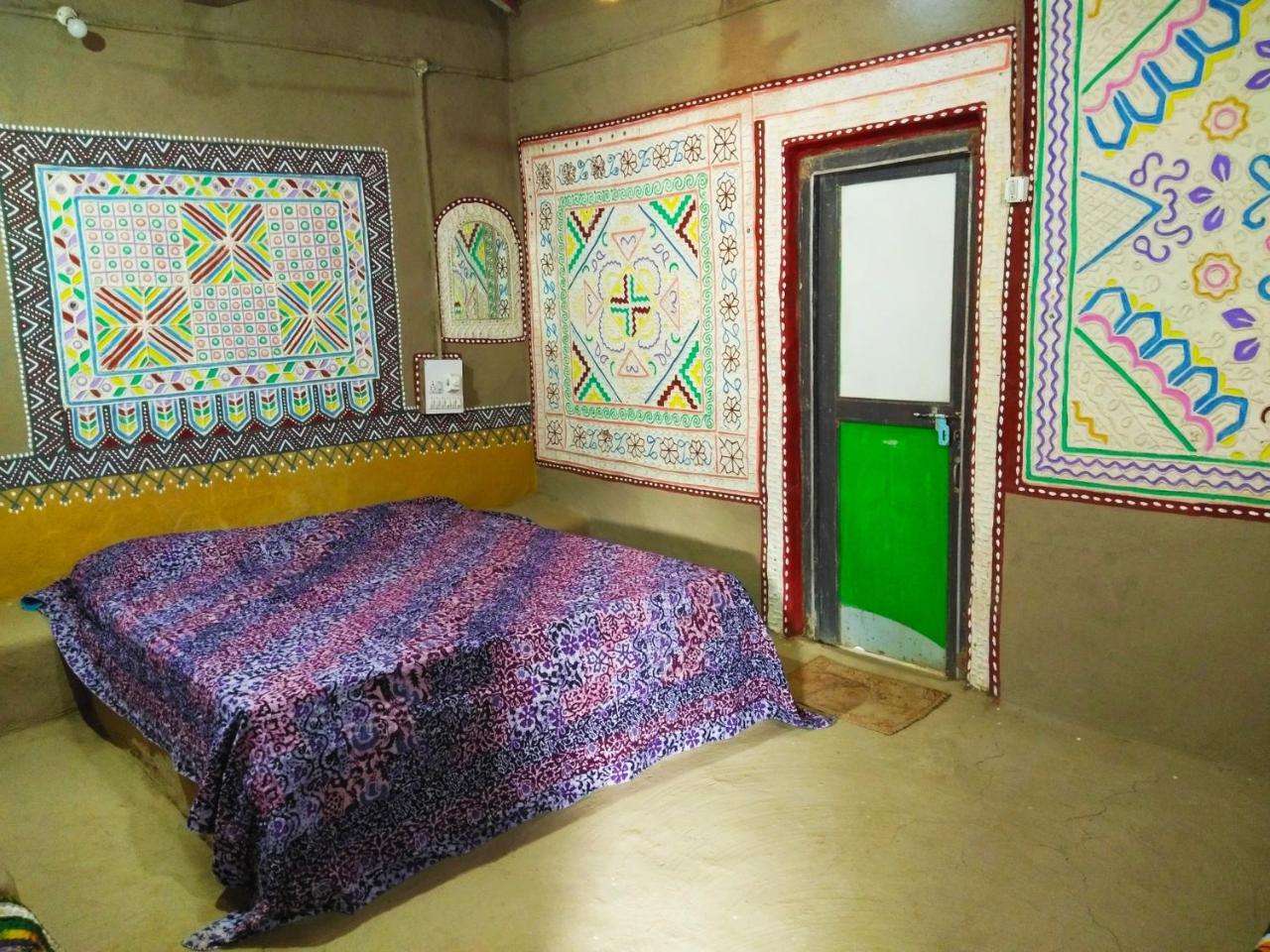 Kutir Craft Village Resort Bherandiāla 外观 照片