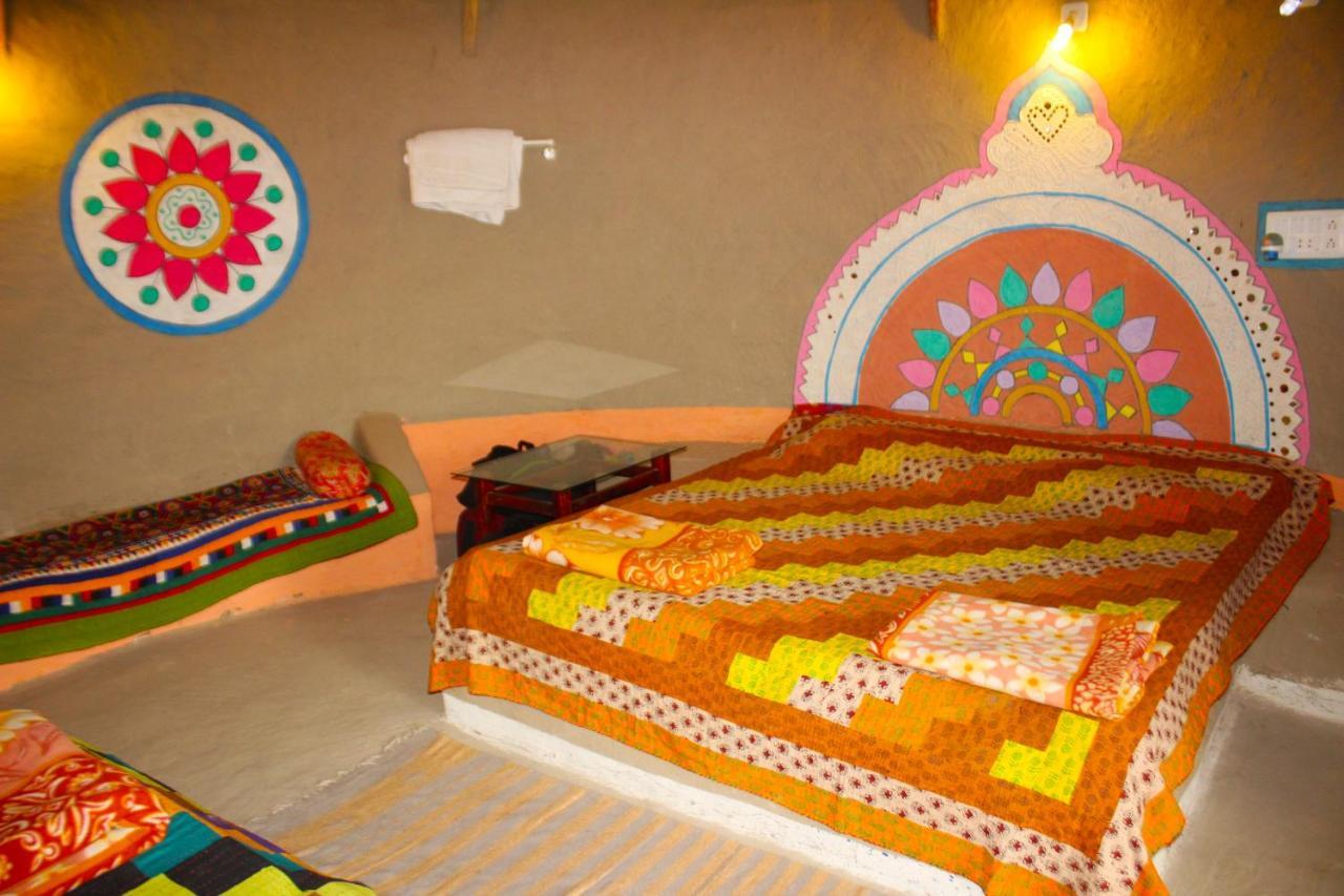 Kutir Craft Village Resort Bherandiāla 外观 照片