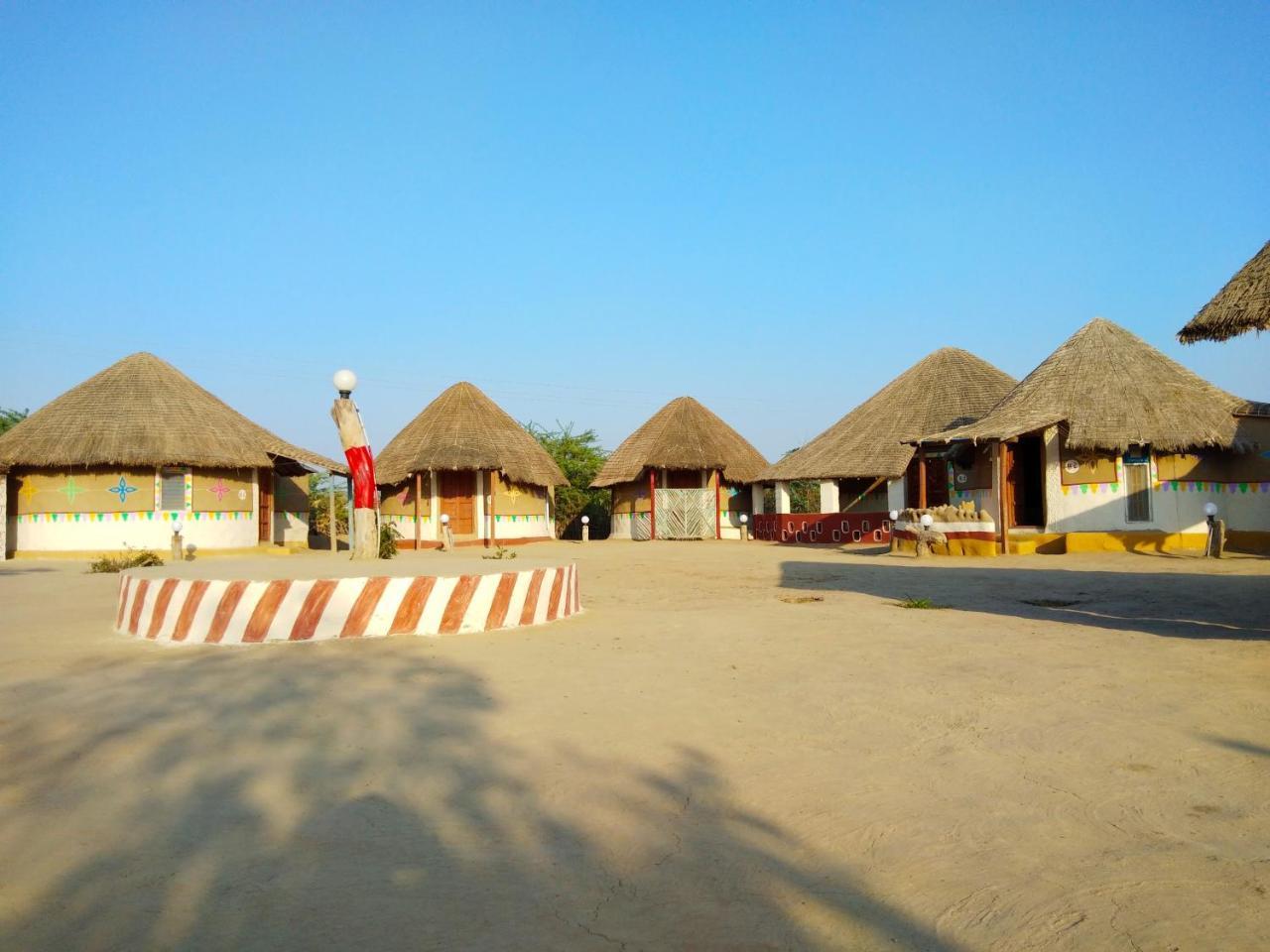 Kutir Craft Village Resort Bherandiāla 外观 照片