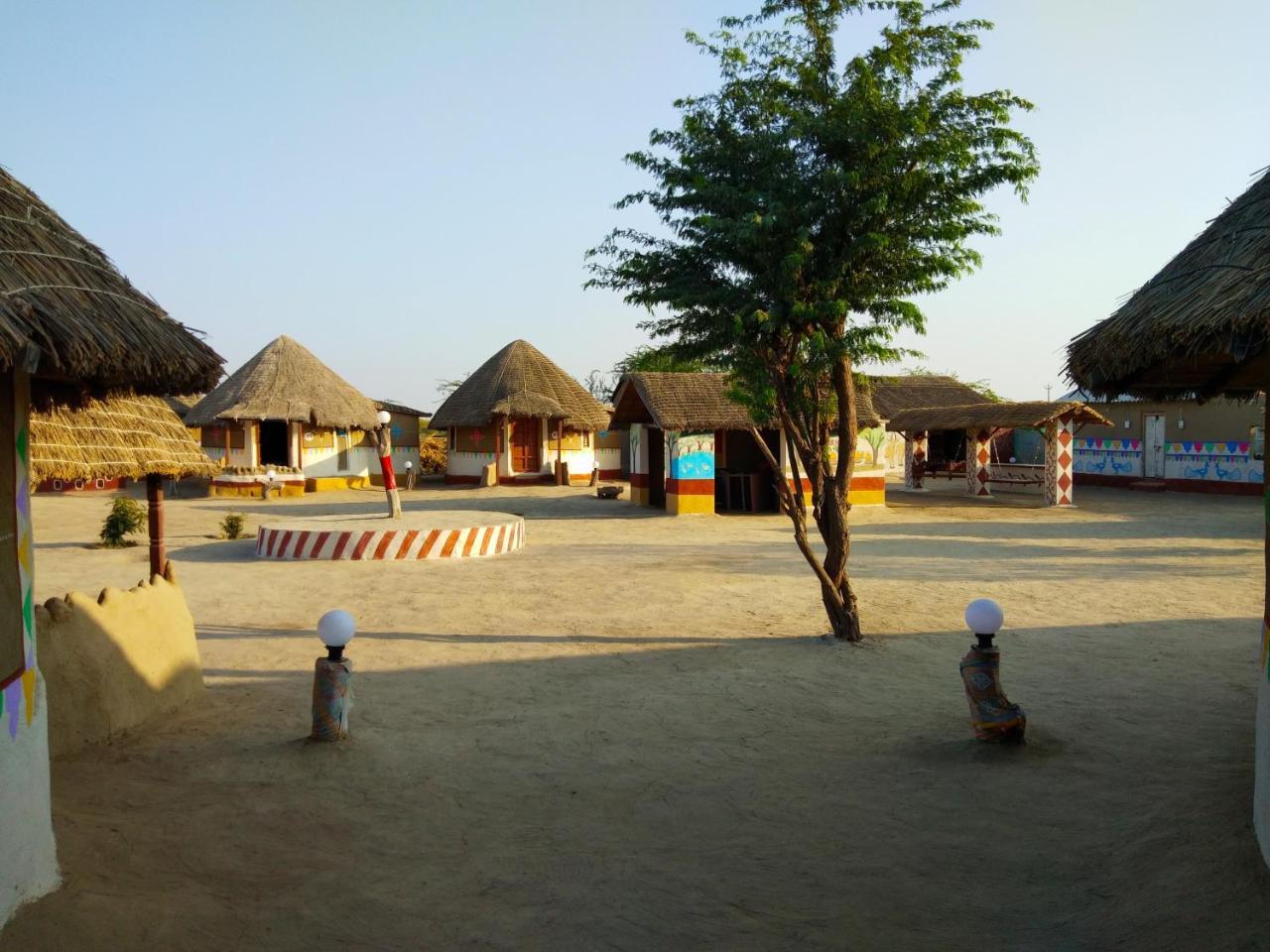 Kutir Craft Village Resort Bherandiāla 外观 照片