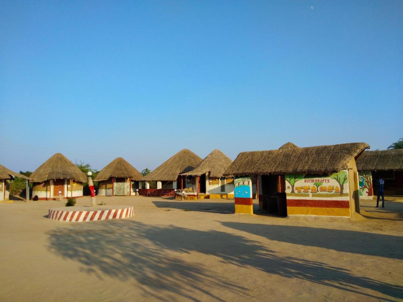 Kutir Craft Village Resort Bherandiāla 外观 照片